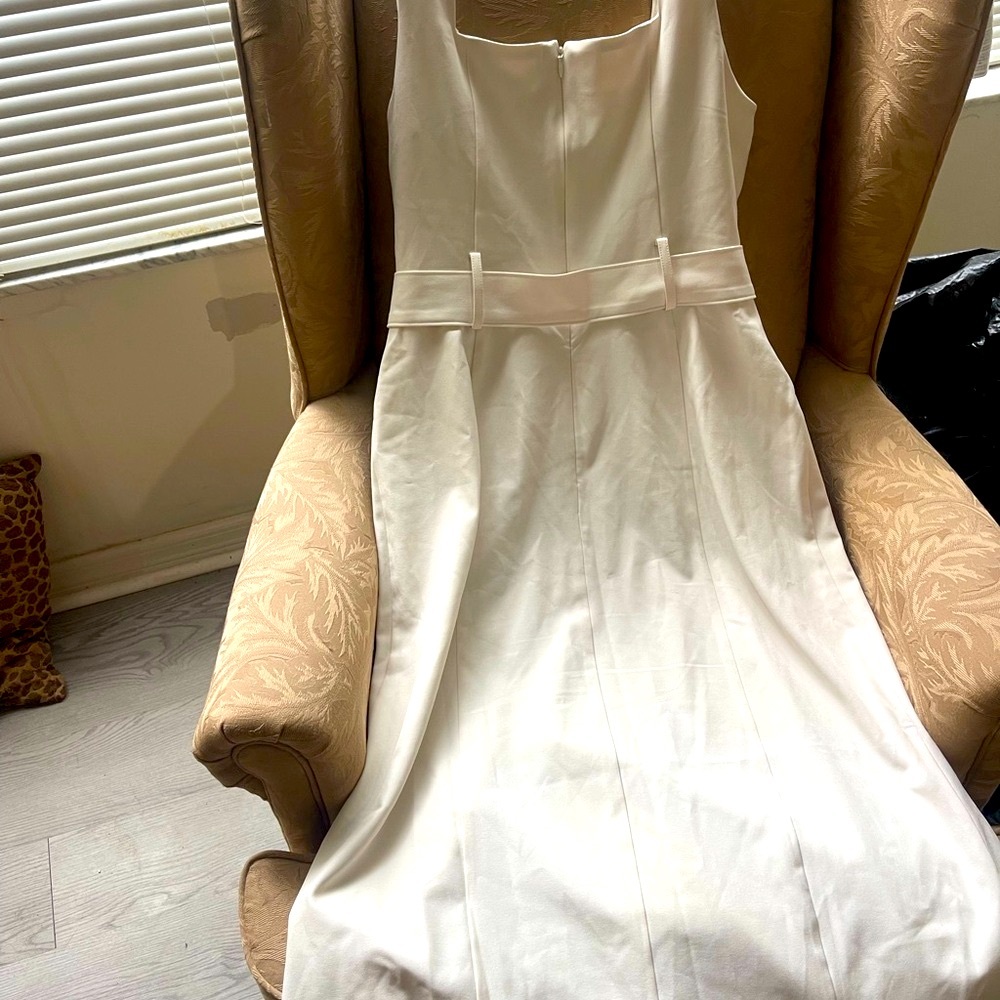 Banana Republic sheath dress- size 10-winter white. - Picture 2 of 4